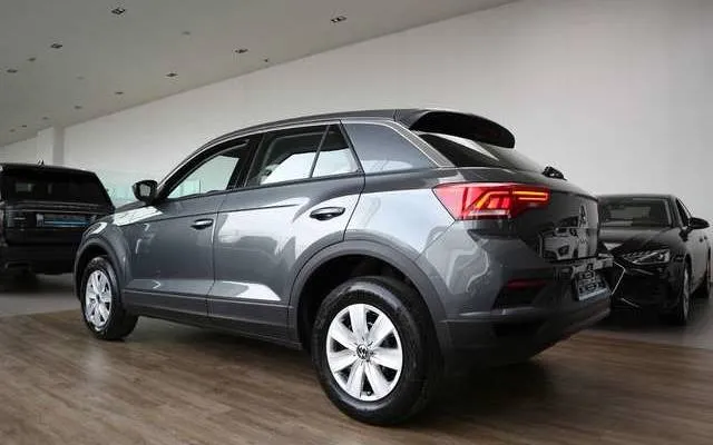 Volkswagen T-Roc 10TSI 6V, NIEUW STOCK & UITZONDERLIJKE PRIJ Image 4