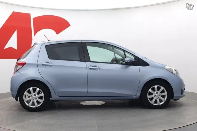 Toyota Yaris 1,33 Dual VVT-i Comfort 5ov Multidrive S - / Na Image 6